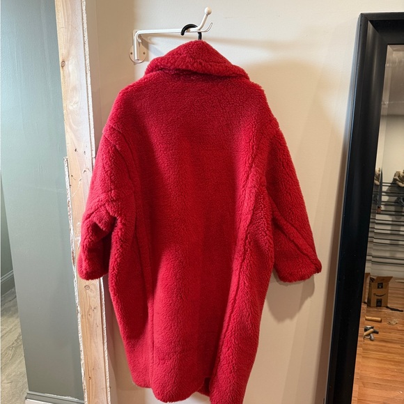 Size xl faux teddy bear coat red - Picture 2 of 3